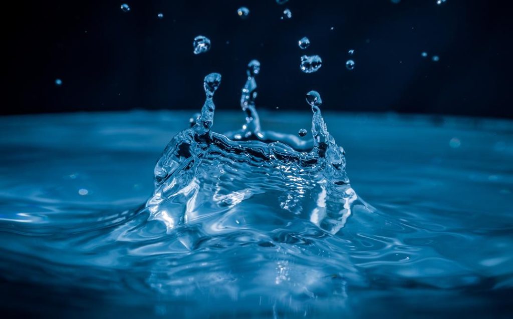 Цікаві факти про воду: 25 несподіванок про H2O