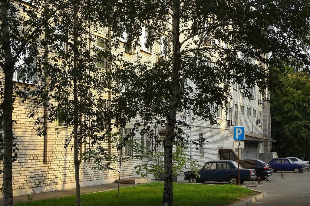 Каналізація в блекаут у Запоріжжі: що буде з водою і стоками в багатоповерхівках та куди дзвонити Житловий будинок у Запоріжжі