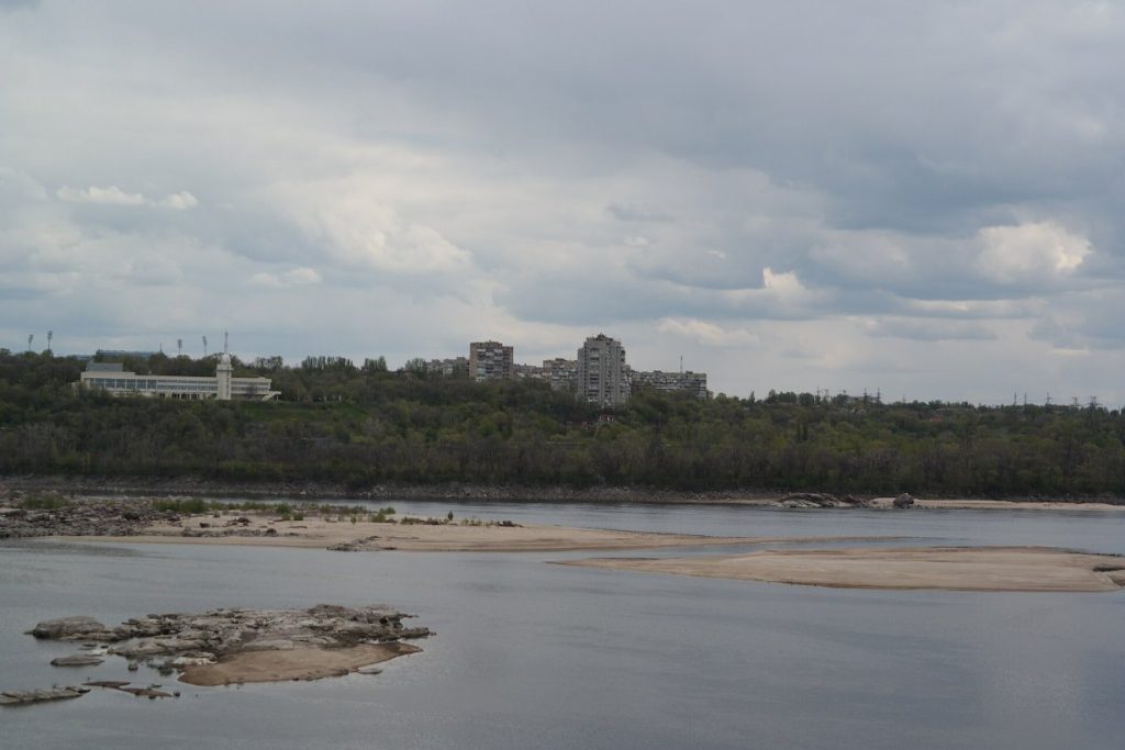 Вид на Запоріжжя з острова Хортиця