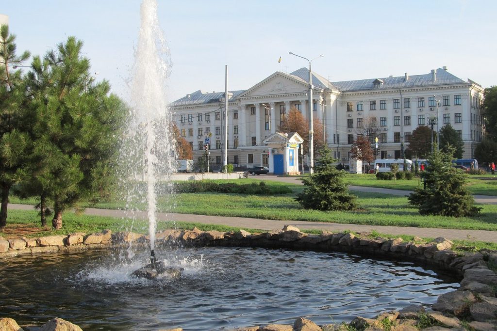 Будівля Запорізької міської ради на проспекті Соборному