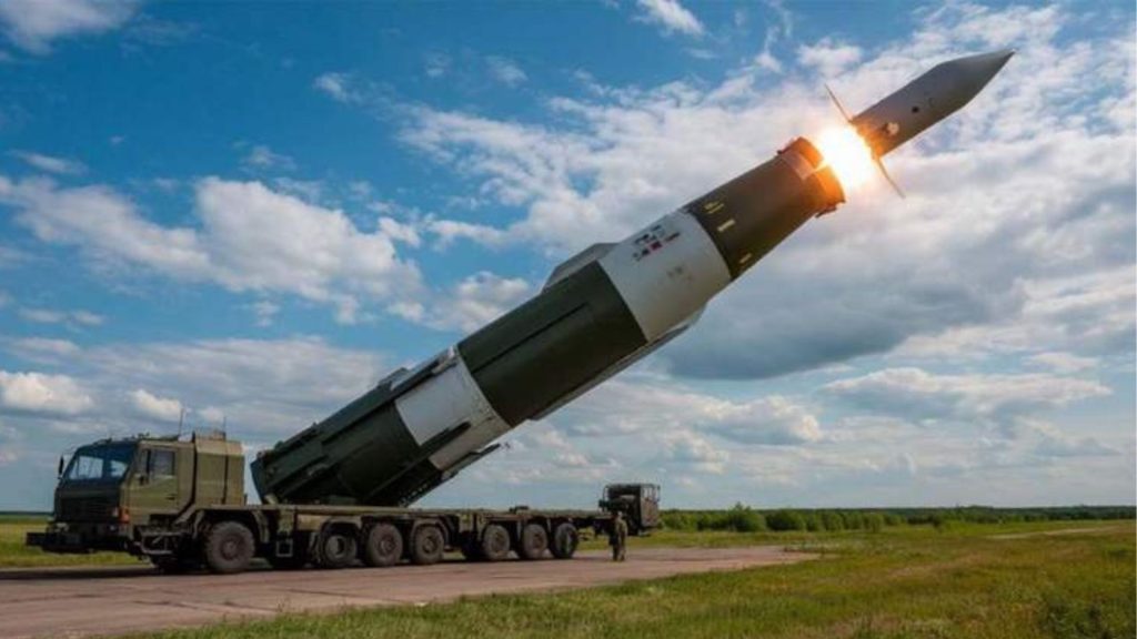 Як працює ракета «Орєшнік»: характеристики гіперзвукової зброї