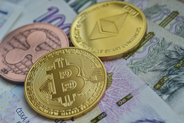 Хакеры украли у соучредителя Sky Mavis $9,7 млн, Kraken против иска SEC: что нового на крипторынке
Хакеры украли у соучредителя Sky Mavis $9,7 млн, Kraken против иска SEC: что нового на крипторынке