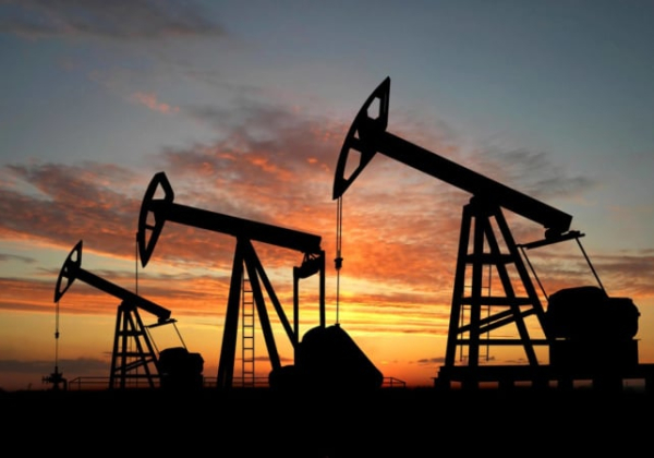 Цены на нефть выросли на фоне положительных новостей об инфляции в США
Цены на нефть выросли на фоне положительных новостей об инфляции в США