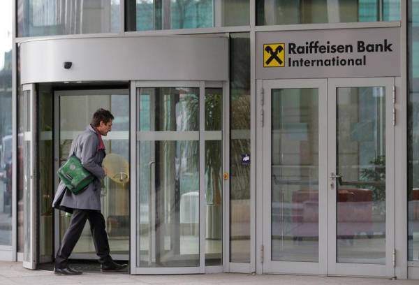 Україна передумала виключати Raiffeisen Bank з чорного списку, – Reuters Україна передумала виключати Raiffeisen Bank з чорного списку, – Reuters