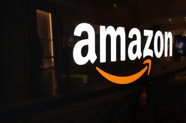 Bloomberg узнал об увольнении 35% персонала в принадлежащем Amazon сервисе Twitch
Bloomberg узнал об увольнении 35% персонала в принадлежащем Amazon сервисе Twitch