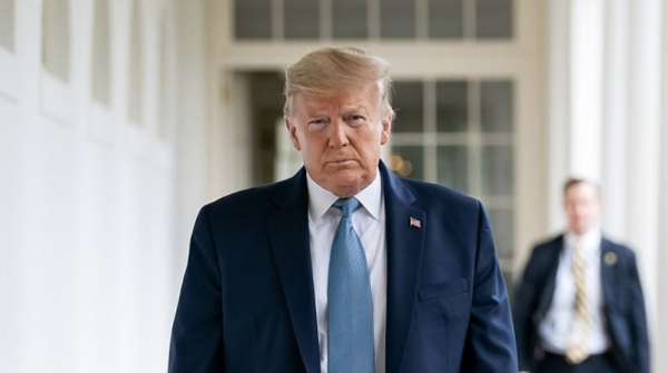 Трамп уверенно победил на первых праймериз: какое это имеет значение
Трамп уверенно победил на первых праймериз: какое это имеет значение