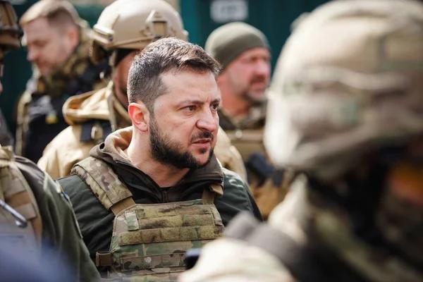 Военное положение и мобилизацию продлят до 14 мая. Зеленский внес законопроект в Раду
Военное положение и мобилизацию продлят до 14 мая. Зеленский внес законопроект в Раду