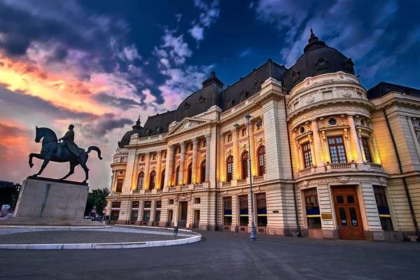 Правительство Румынии достигло соглашения с фермерами, блокирующими украинскую границу
Правительство Румынии достигло соглашения с фермерами, блокирующими украинскую границу